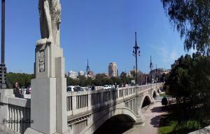 Puentes urbanos de Valencia sobre el Turia