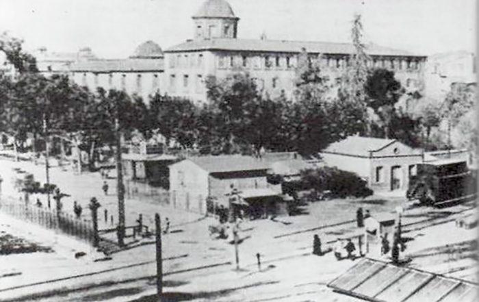 Ensanche de la plaza